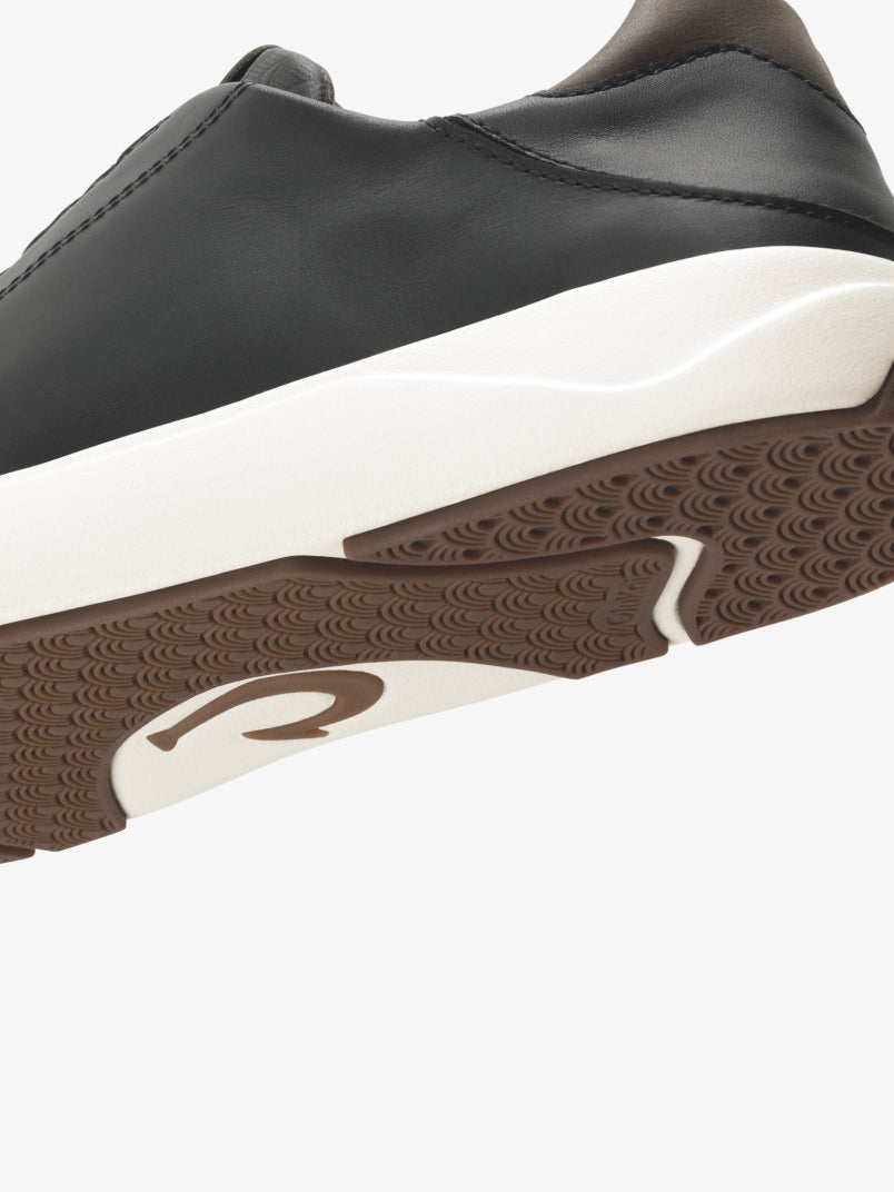 All Day Comfort feature - cushioning and no-tie laces
